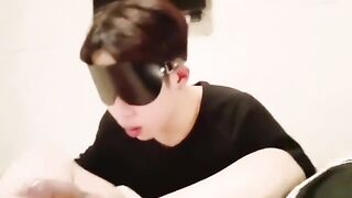 重口调教小奶狗深喉自拍3P咽口水