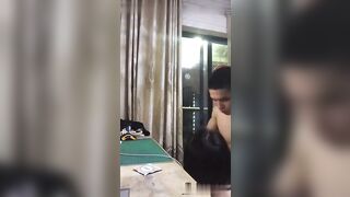 某音泄密广州健身教练PUA学员体力好操的大奶妹高潮身体抽搐