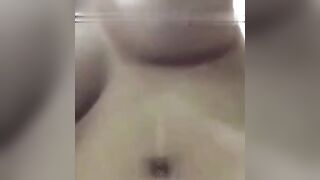 高中生打奶门事件逼迫拍自慰视频